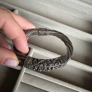 Vintage Sterling Silver Twisted Hinged Bangle Bracelet